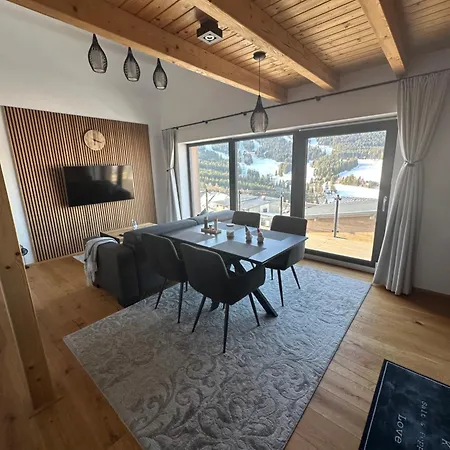 Infinity Klinovec Apartment 5 Апартаменты